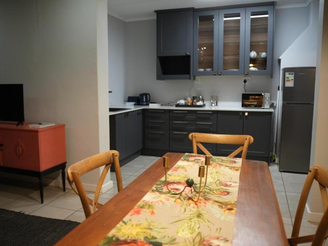 Dellville Country House & Cottages Carnarvon Номер фото