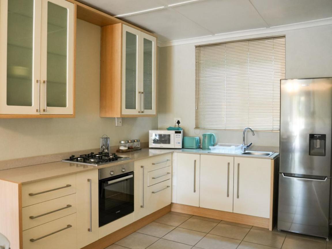 Dellville Country House & Cottages Carnarvon Номер фото